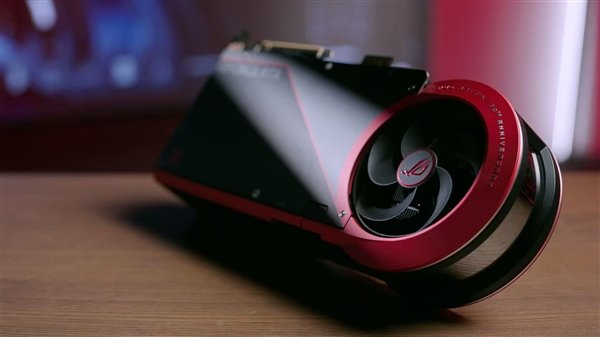 ROG MATRIX 骇客5090D V2显卡30周年纪念版登场