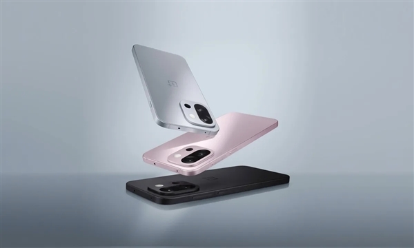 小屏党的梦中情机！一加15T跑分超445万：骁龙8E5+16GB+1TB