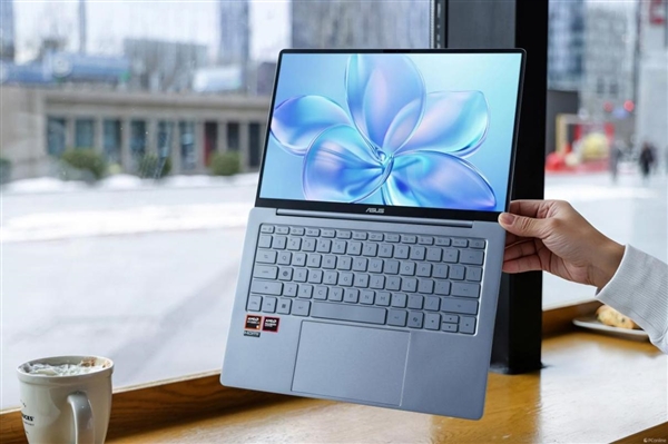 3.8节女神高颜好物推荐 华硕a豆14 Air 2026，990g超轻薄+45W超能