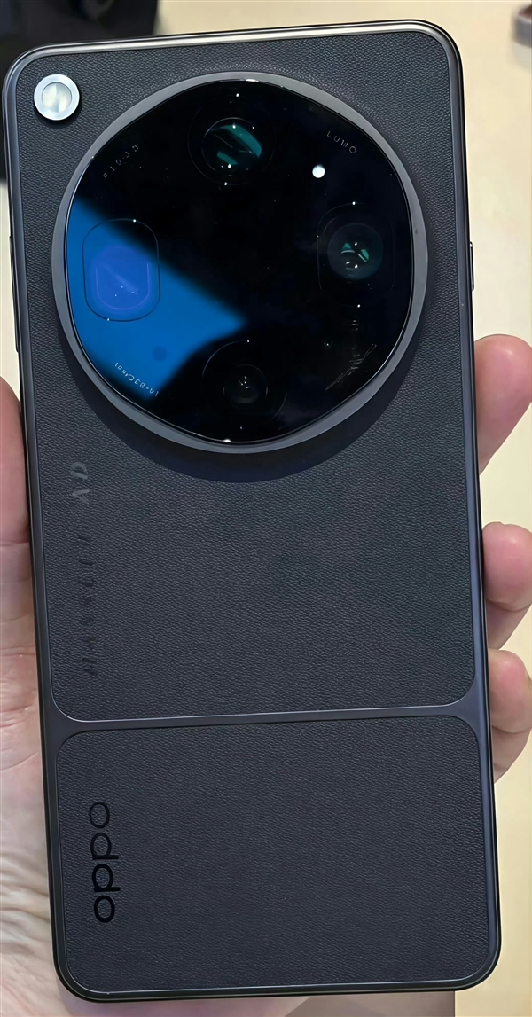 <a href='http://www.oppo.com/cn/' target='_blank'><u>OPPO</u></a> Find X9 Ultra真机偷跑：环形镜头+拼接设计 相机味十足