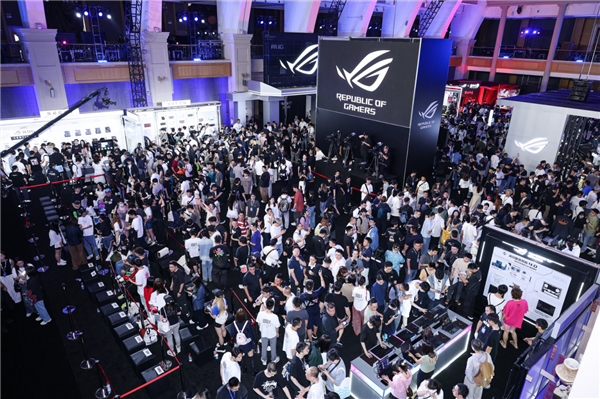 玩出骄傲来！2026 ROG 新品装备齐发 点燃羊城电竞狂欢夜